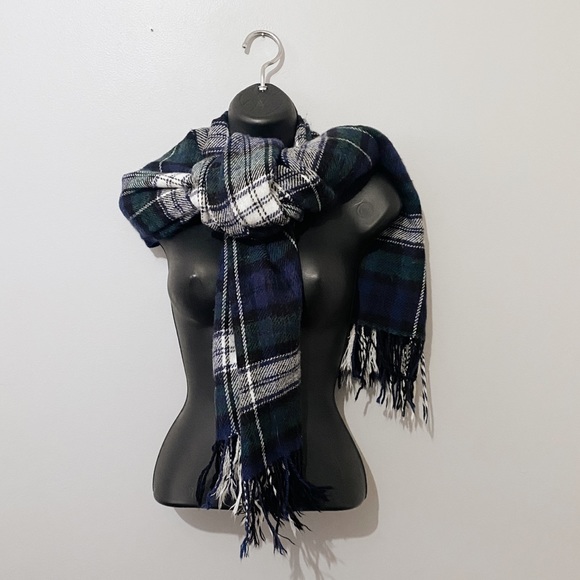 Accessories - Oversized Plaid Scarf